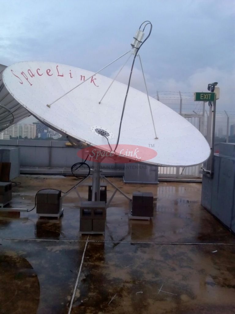 Spacelink C-Band Antenna